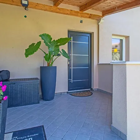 Apartmán Amazing In With House Sea View *