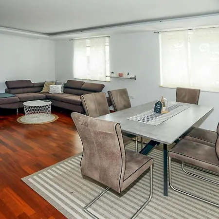 Amazing In With House Sea View Apartmán