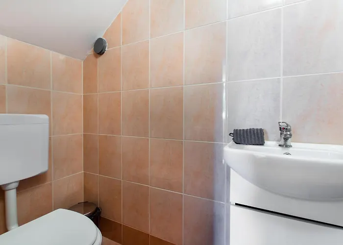 Lejlighed 3 Bedroom Awesome In *