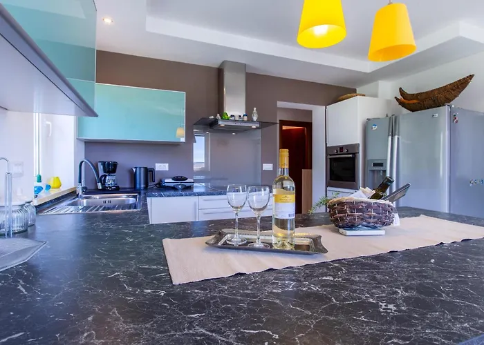 3 Bedroom Awesome In